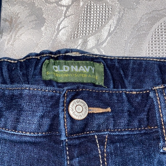 Old Navy Super Skinny Dark Jeans - Picture 3 of 4